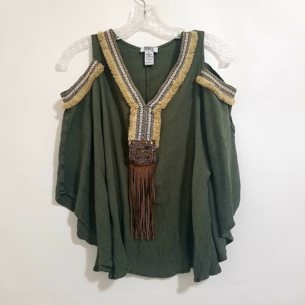 Women M Embroidered Cold Shoulder Top Olive Green